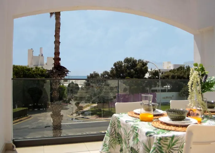 Apartamento Phaedrus Living: Seaside Luxury Flat Natalia House 102