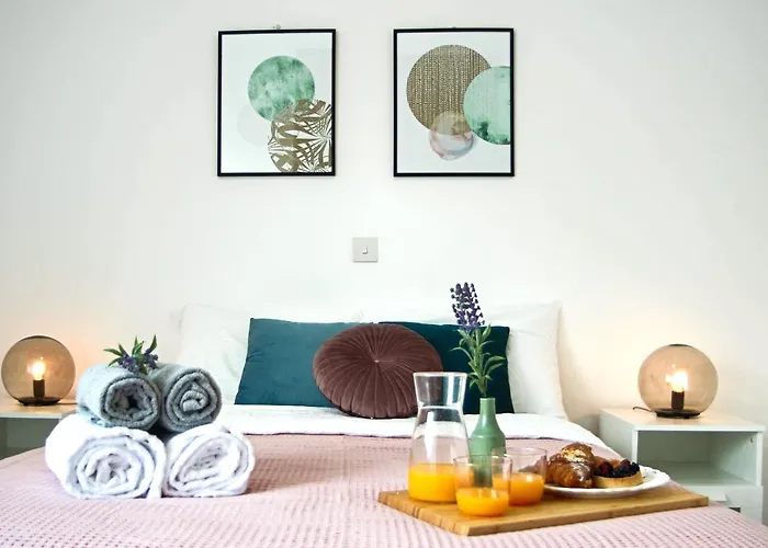 Phaedrus Living: Seaside Luxury Flat Natalia House 102 Apartamento