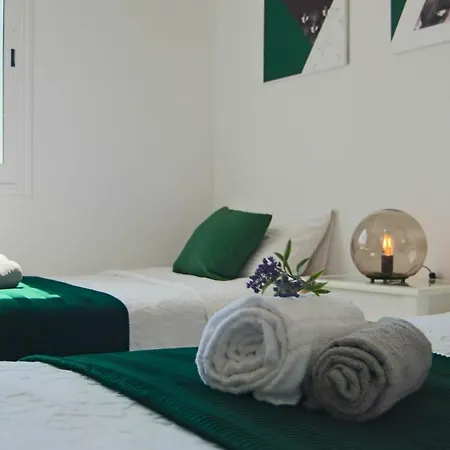 Phaedrus Living: Seaside Luxury Flat Natalia House 102 Apartament *